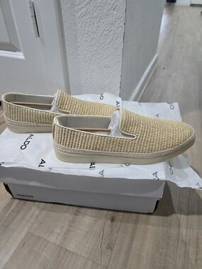 ALDO Men’s Tan Woven Slip-On Sneakers.....